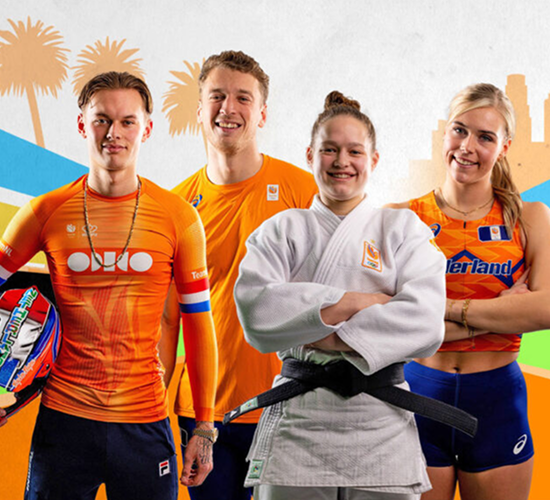 02 tennis girl blue 7077 f3 2024 10 18 08 51 03 utc 1